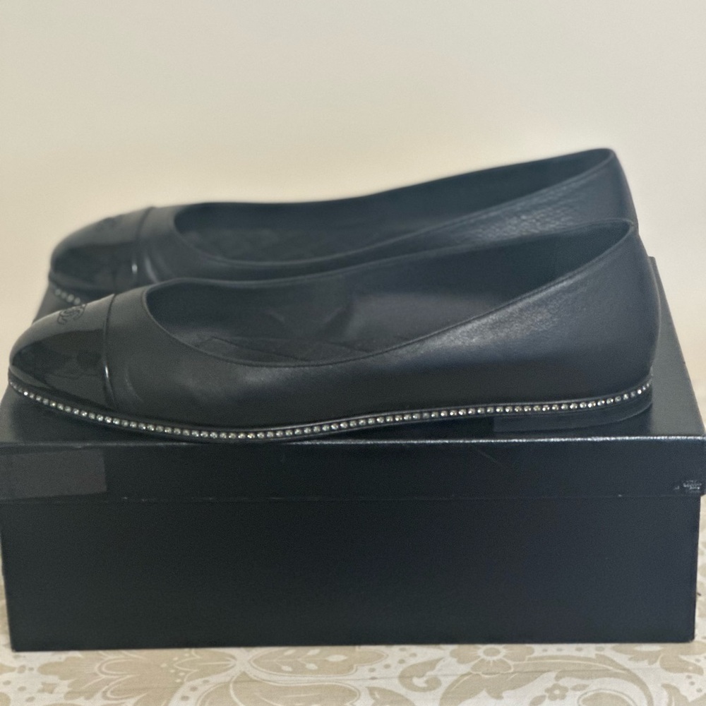 Chanel Black Leather with Patent Leather Toe Ballet Flats with Shiny Stones S 40 - Picture 6 of 8